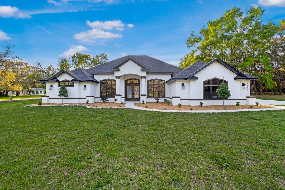 Front exterior listing photo of 4396 N Aztec Point, Hernando FL - Ocala real estate photography